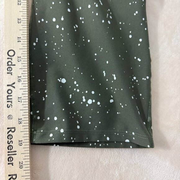 Torrid Leggings Women's Plus 3 Happy Camper High Rise Pockets Cropped Green - Picture 14 of 14